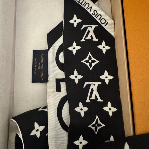 Authentic Louis Vuitton Monogram Infinity BB Bandeau Twilly - Picture 10 of 10